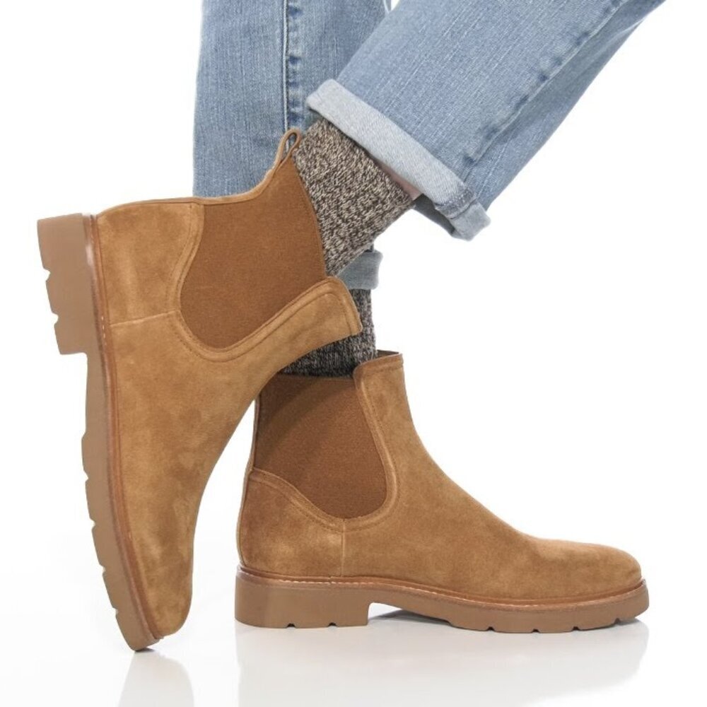 VINCE. Womens RUE Water Repellent Lug Sole Goring Chelseaโ Boot 41/10 NEW